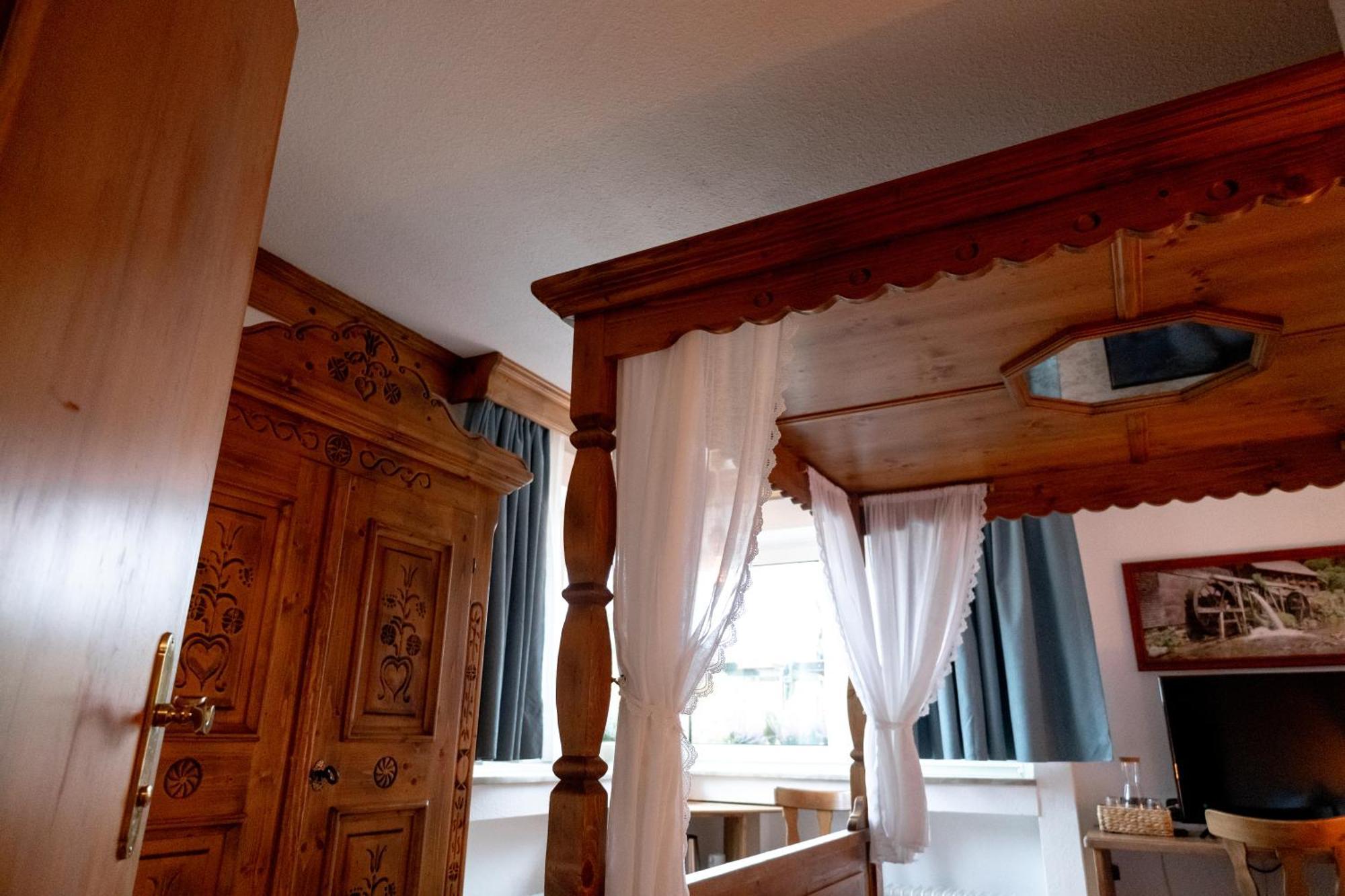 Hotel Zum See, Titisee Eksteriør bilde