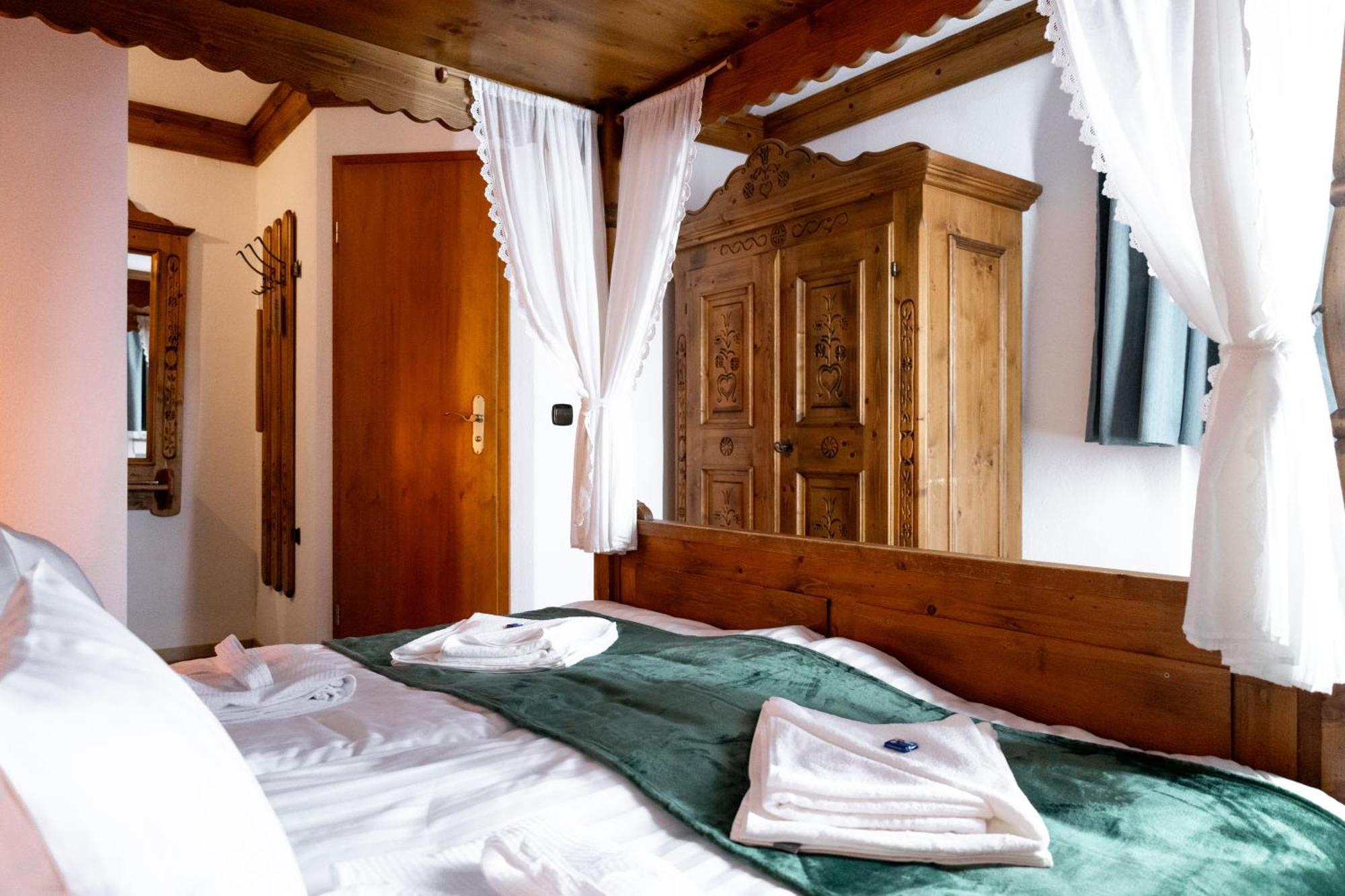 Hotel Zum See, Titisee Eksteriør bilde