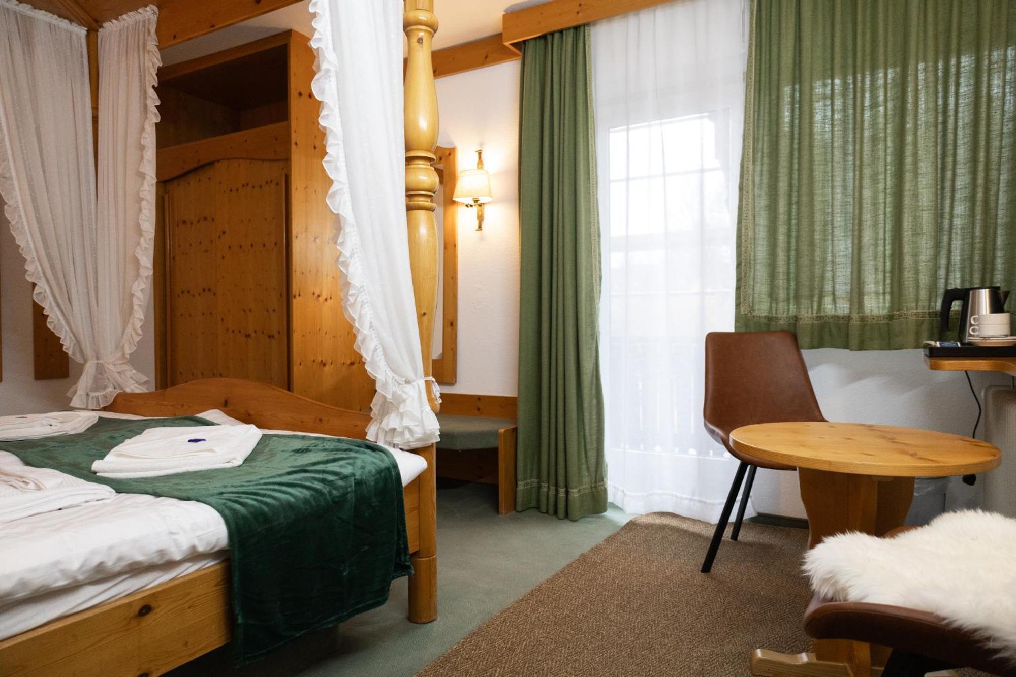 Hotel Zum See, Titisee Eksteriør bilde