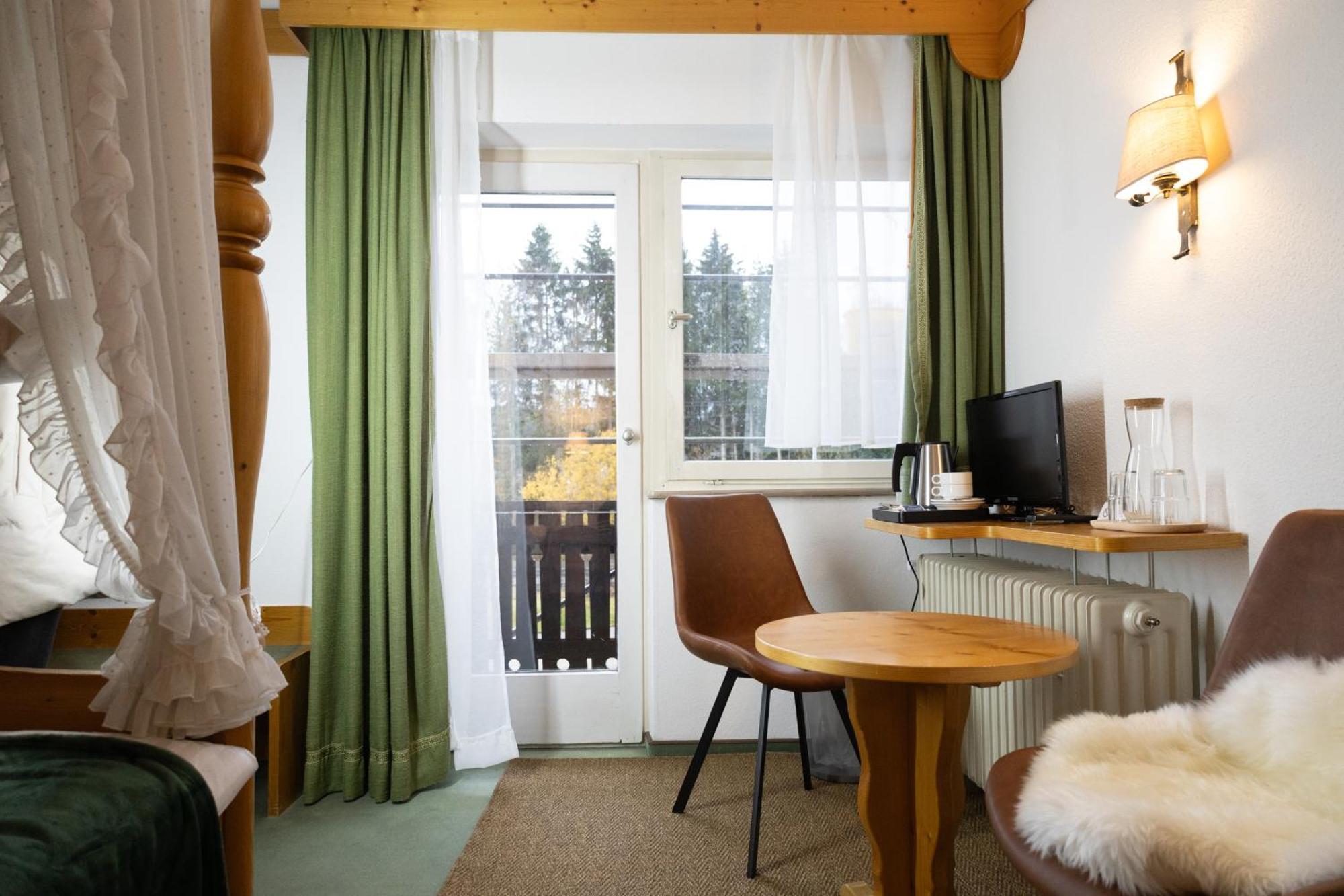 Hotel Zum See, Titisee Eksteriør bilde