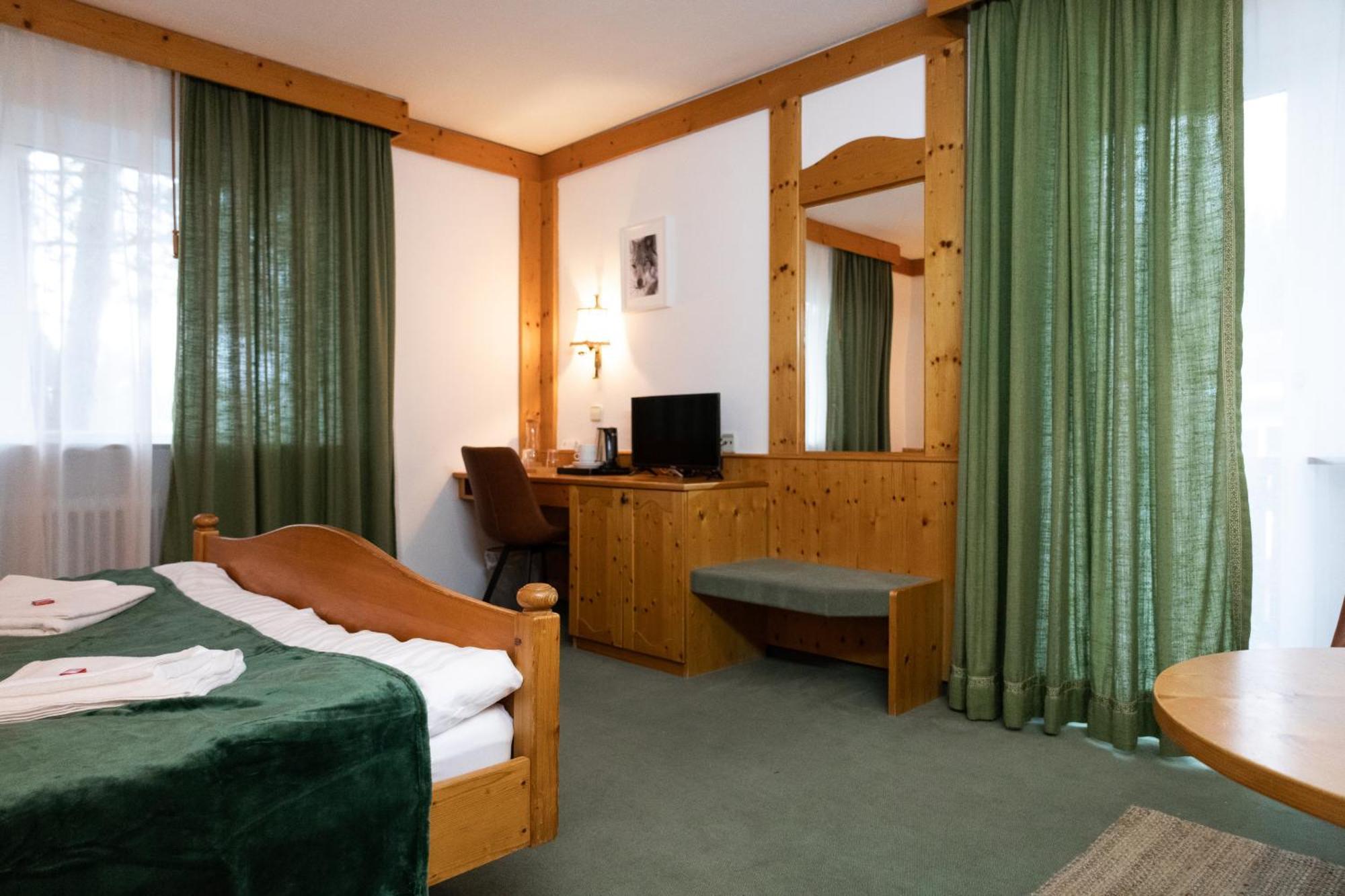 Hotel Zum See, Titisee Eksteriør bilde