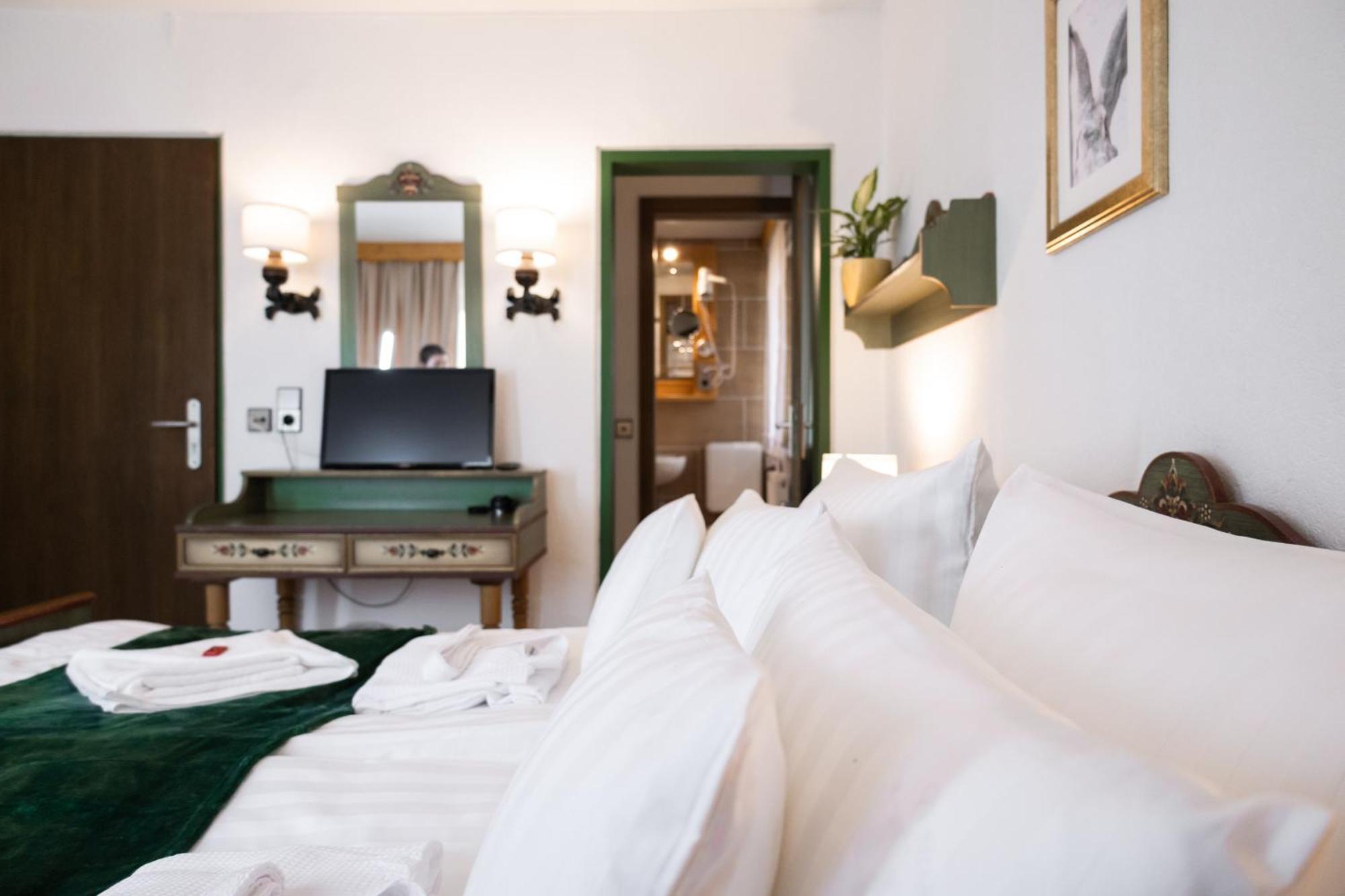 Hotel Zum See, Titisee Eksteriør bilde
