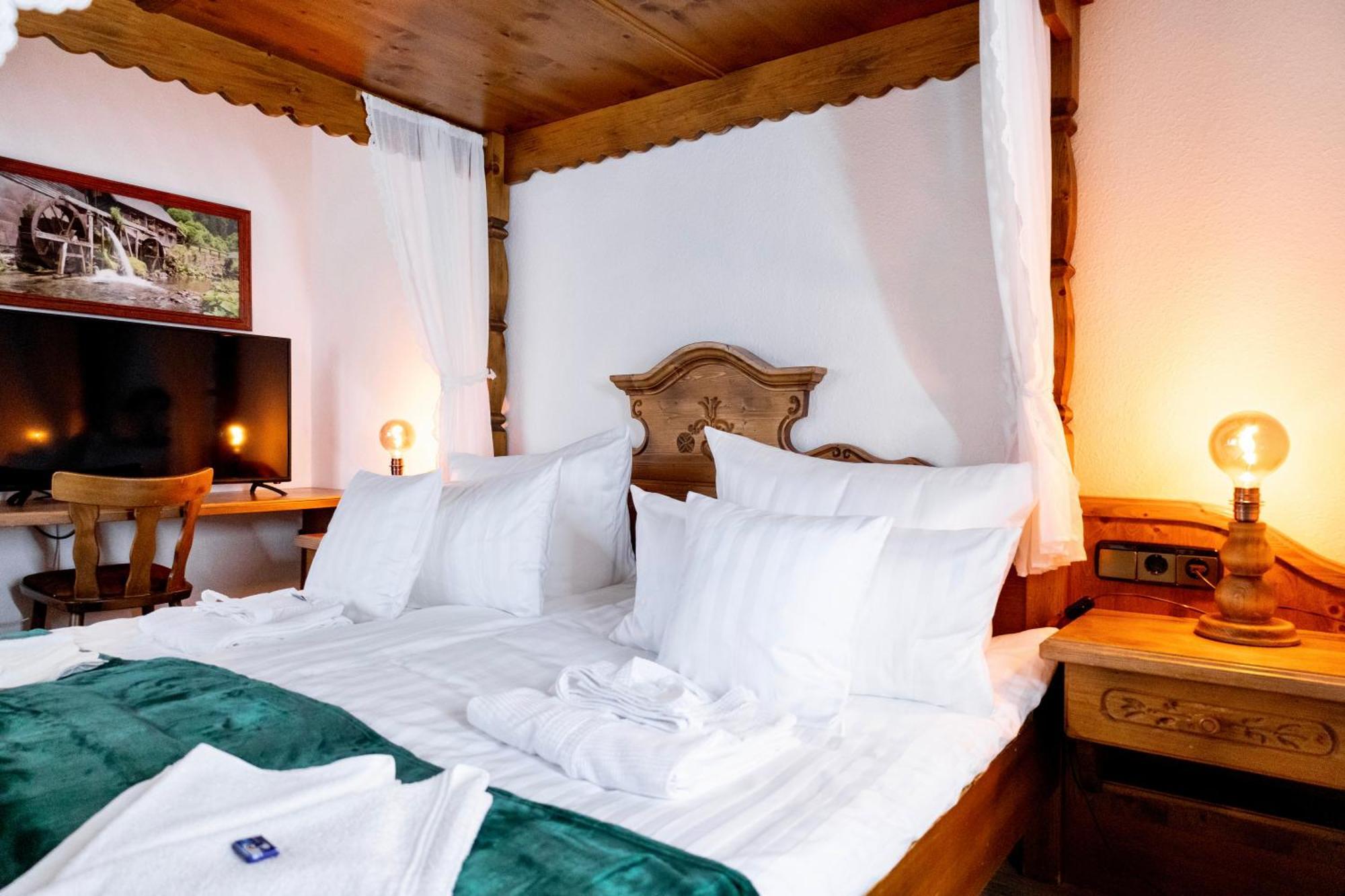 Hotel Zum See, Titisee Eksteriør bilde