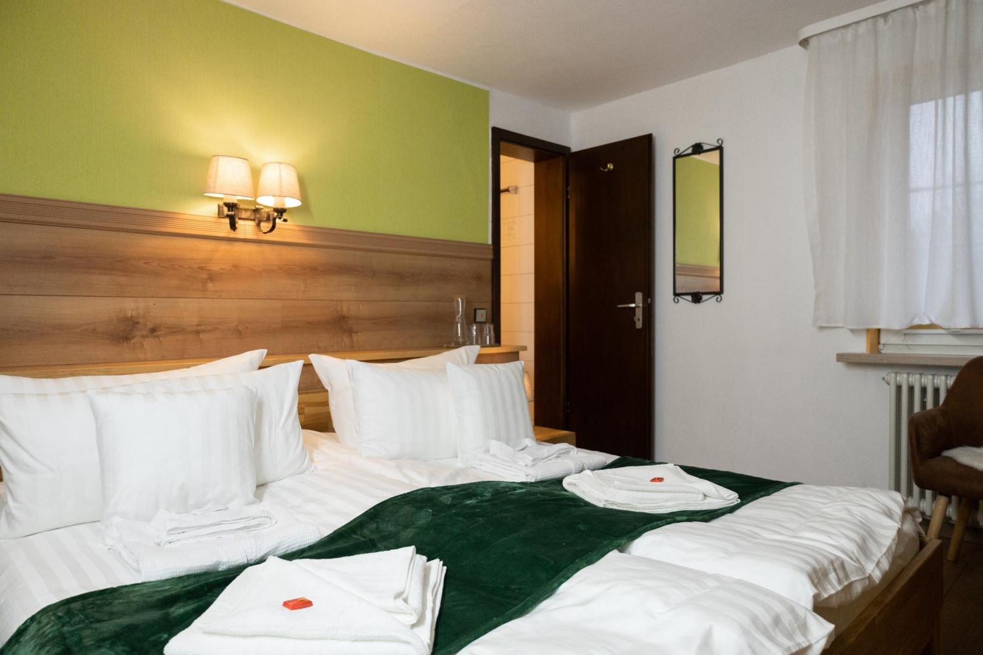 Hotel Zum See, Titisee Eksteriør bilde